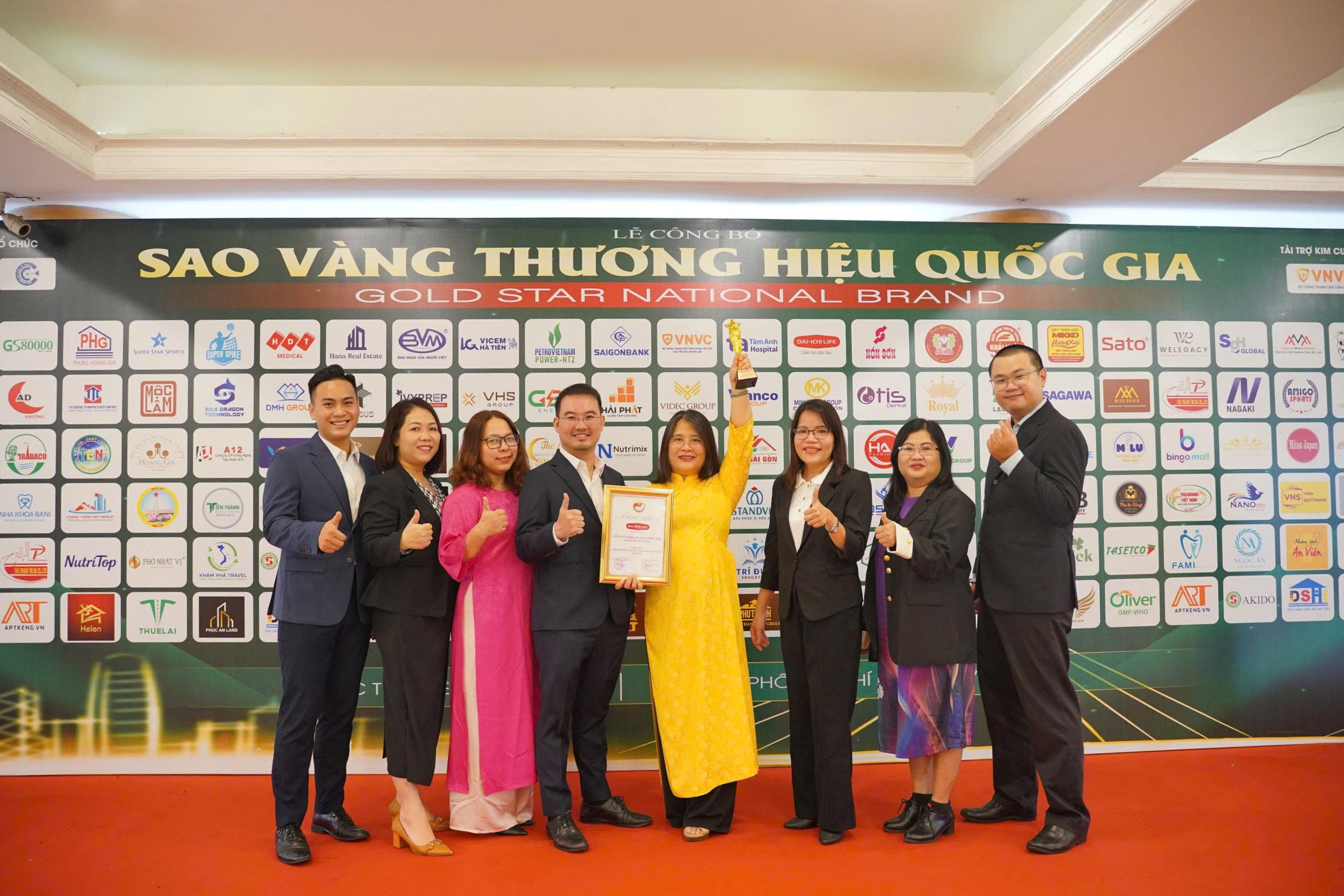 Các thành viên Dai-ichi Life Việt Nam tại Lễ công bố Sao Vàng Thương Hiệu Quốc Gia lần thứ XI – năm 2025